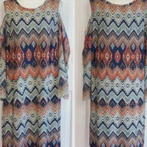 R&K Dresses & Skirts - R&K Multicolor Chevron Dress Women's 24 Wide Cold Shoulder Lightweight Events